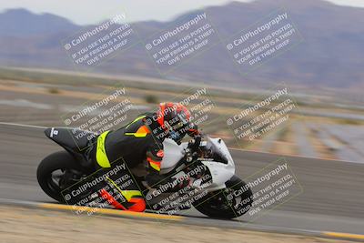 media/Jan-14-2023-SoCal Trackdays (Sat) [[497694156f]]/Turn 11 Inside (950am)/